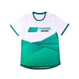Sportshirts-op-maat-drukken,-gesbulimeerde-sportshirts-met-logo,-sublimatieshirts-drukken