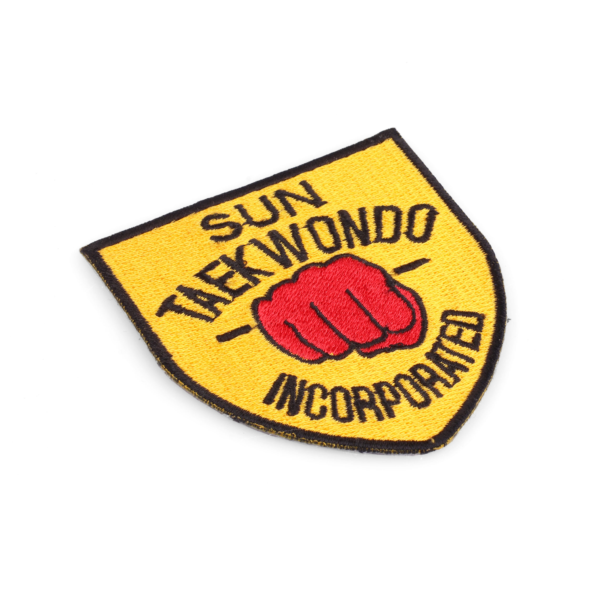 Geborduurde-emblemen,-embleem-met-logo-bedrukken,-kleine-oplage-emblemen-borduren