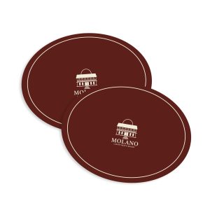 Papieren-placemats-met-logo,-ovalen-placemets-met-logo,-placemats-bedrukken-ovaal